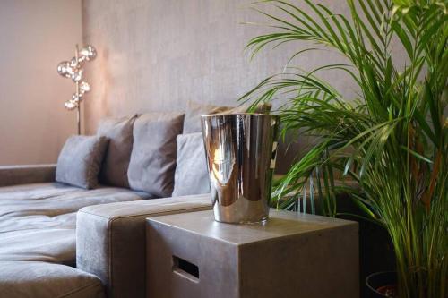 Stunning High-End 2 Bedroom condo near City Center