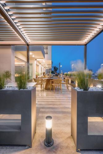 Gallery image of Pantheon Sea View in Nei Poroi
