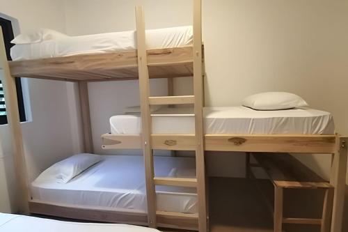 Cama o camas de una habitación en Alojamiento completo en el mejor clima de Colombia