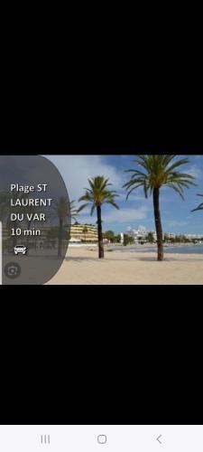 Grand Appartement, 2 ou 3 ou 4 pieces, tramway sur place, proche gare sncf St Augustin 900 metre , aéroport 1200 metre, plage ou Allianz riviera 10 min, palais nikaia 2 min , supermarché sur place, parking possible si disponible ou payant à 1000 metre