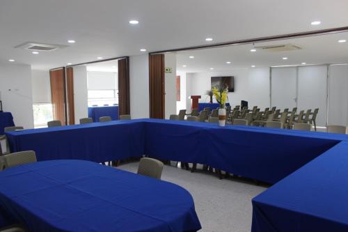 El área de trabajo o centro de convenciones de Hotel Berdez