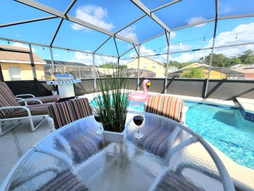 Orlando villa private pool/hot tub close to Disney photo 11