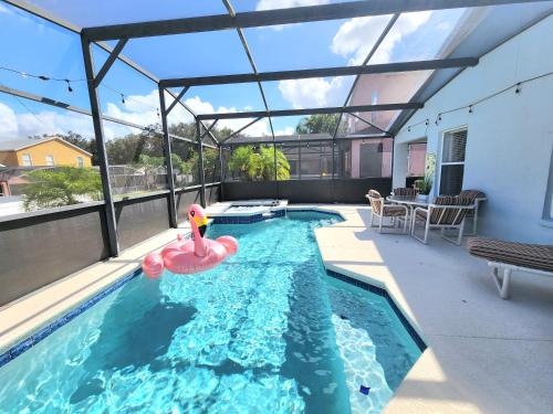 Orlando villa private pool/hot tub close to Disney photo 12