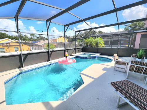 Orlando villa private pool/hot tub close to Disney photo 10