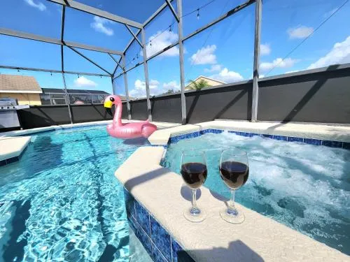 Orlando villa private pool/hot tub close to Disney photo 1
