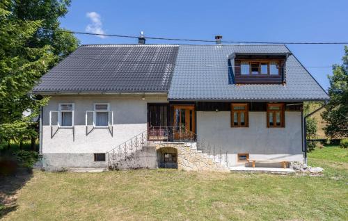 4 Bedroom Nice Home In Begovo Razdolje