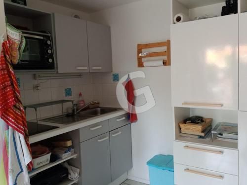 Photo de la galerie de l'établissement Pavillon 5 pers. avec piscine, à 200m de la plage à La Tranche-sur-Mer - FR-1-357-332, à La Tranche-sur-Mer