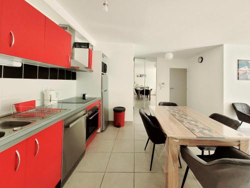 Canet-en-Roussillon: T3 moderne, RDC, 4 pers, piscine, garage, proche mer