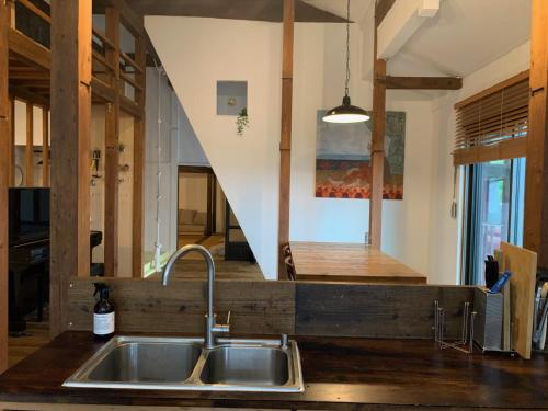 Una cocina o cocineta en masuda villa