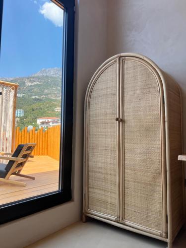 Vue générale sur la montagne ou vue sur la montagne depuis la maison d'hôtes