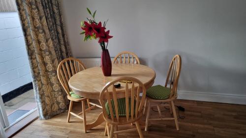 Φωτογραφία από το άλμπουμ του Cheerful 4 bedroom σε Eltham