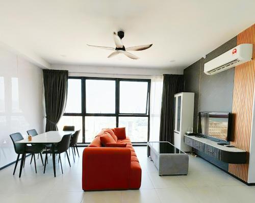 Posezení v ubytování Urban Suites TWO Or THREE Bedroom Georgetown by ANC