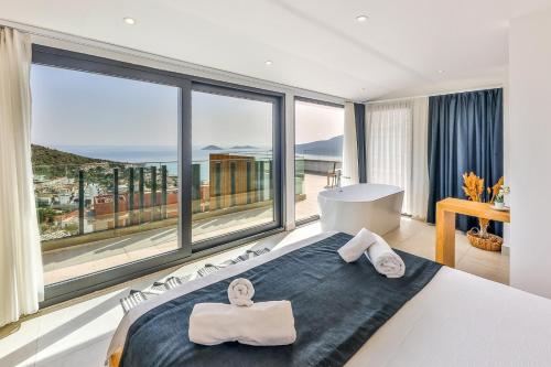 Postel nebo postele na pokoji v ubytování Villa Pax - Kalkan Villa