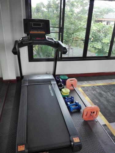 Fitness centrum a/nebo fitness zařízení v ubytování The garden pool villa resort at Doi Saket
