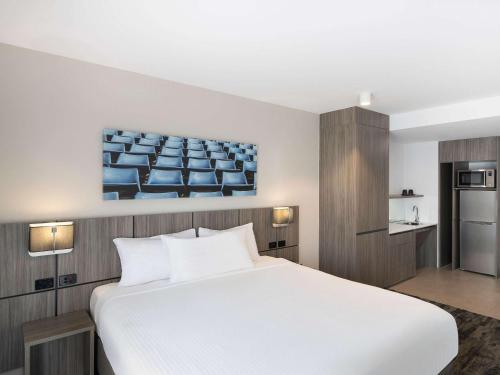 Mercure Sydney Blacktown Image