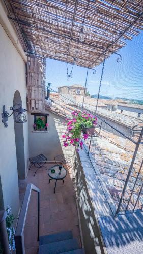 Un balcón o terraza en Pienzalettings "Suites"