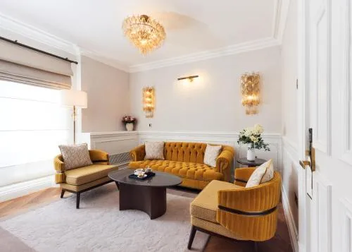 2 Chesham Hotel photo 20