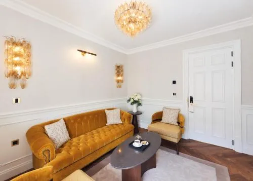 2 Chesham Hotel photo 19