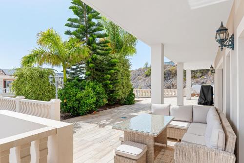 Villa Vista Bella Costa Adeje in ruhiger Villengegend mit Meerblick