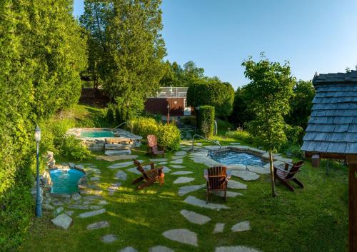 Πισίνα στο ή κοντά στο Auberge des Falaises