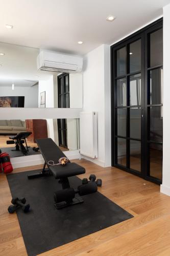 Psirri 3BR Luxury Residence with Athens View