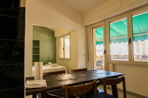 Friendly & small 1-BR apt with beautiful terrace