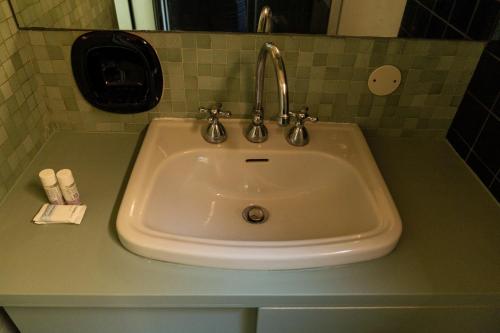 Friendly & small 1-BR apt with beautiful terrace