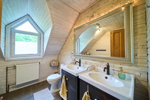 Ένα μπάνιο στο Cosy Forest House