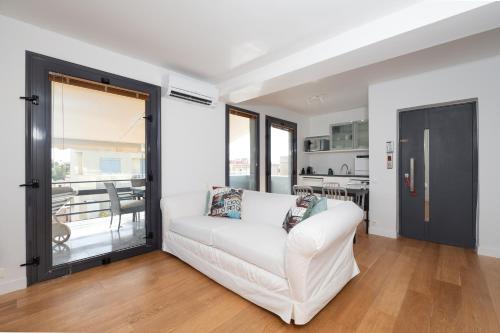 Psirri 1BR Loft with Acropolis View