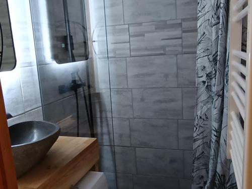 Photo de la galerie de l'établissement Charmant appartement, à Le Biot