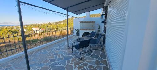 Gallery image of Ξενώνας Vasiliki-apartment 2 in Vathí