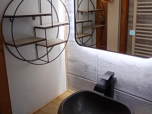 Photo de la galerie de l'établissement Charmant appartement, à Le Biot