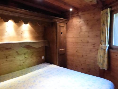 Photo de la galerie de l'établissement Résidence Fermes De Meribel Bat B - Appartement 3 pièces 6 personnes à Méribel Village aux pieds des pistes et accès à la piscine chauffée MAE-1706, à Les Allues