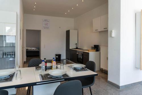 Dapur atau dapur kecil di Your Luxurious Home in Cologne