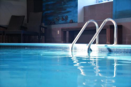 Der Swimmingpool an oder in der Nähe von Condos Memphrémagog