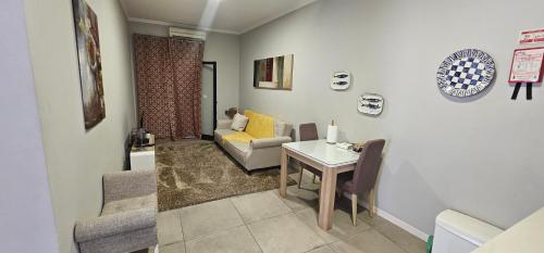 Ruang duduk di Canavial Terrace@Heart of Funchal