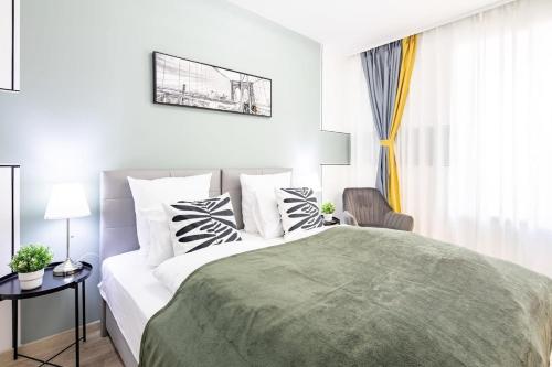 Balcony - Sunny - NEW