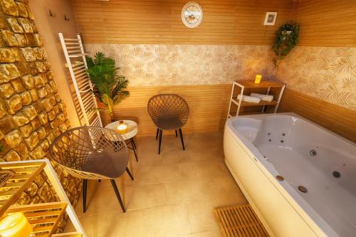 Φωτογραφία από το άλμπουμ του Paradise SPA Hotel σε Tsigov Chark