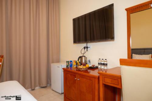 TV a/nebo společenská místnost v ubytování Al Jabal Hotel