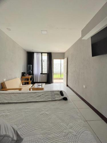 TV a/nebo společenská místnost v ubytování Habitacion privada Lamat I