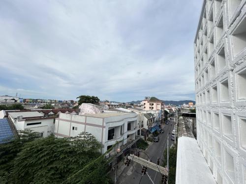 Nespecifikovaný výhled na destinaci Hat Yai nebo výhled na město při pohledu z prázdninového domu