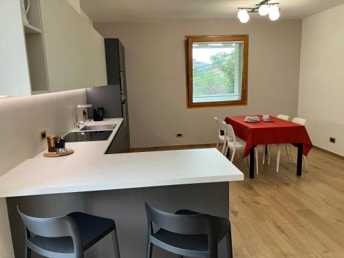 Dapur atau dapur kecil di Suite Santa Maria