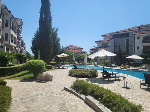 Swimmingpoolen hos eller tæt på Vineyard luxery spa resort