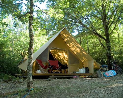 Photo de la galerie de l'établissement La Ferme de Clareau- Glamp'In Lodge Nature -Tentes safari- Chambres d'hôtes sous la Toile, à La Motte-Chalançon