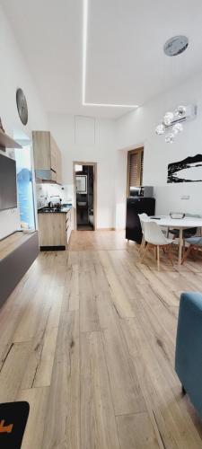 Luxury Napoli Style Apartment