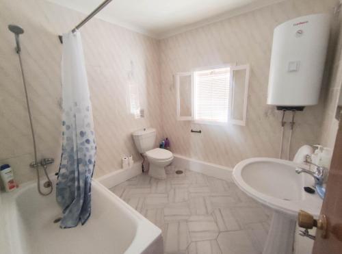 Bilik mandi di Castillo Alto