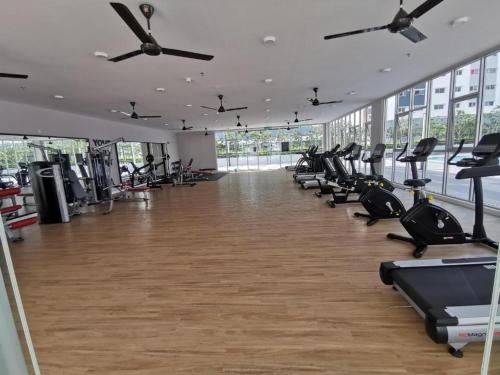 Centrul de fitness și/sau facilități de fitness de la 1B Peaceful Room Near Airport KLIA KLIA2 Sepang Cyberjaya