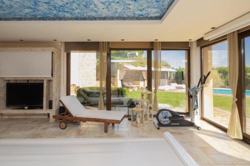 Χώρος καθιστικού στο Villa Onar