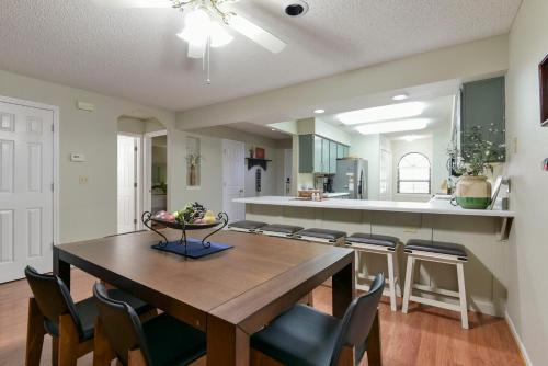 Η κουζίνα ή μικρή κουζίνα στο Beautiful Condos at Thousand Hills-Heart of Branson-Spacious and Affordable