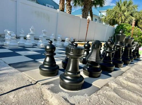 Gambar di galeri bagi The Back Nine di Pensacola Beach